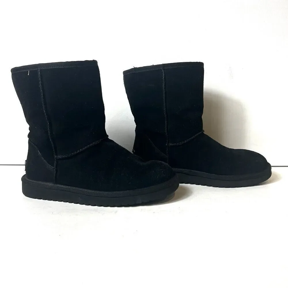 Koolaburra By Ugg Black Short Winter Boots Sherpa Lining Pull On Women's Size 7